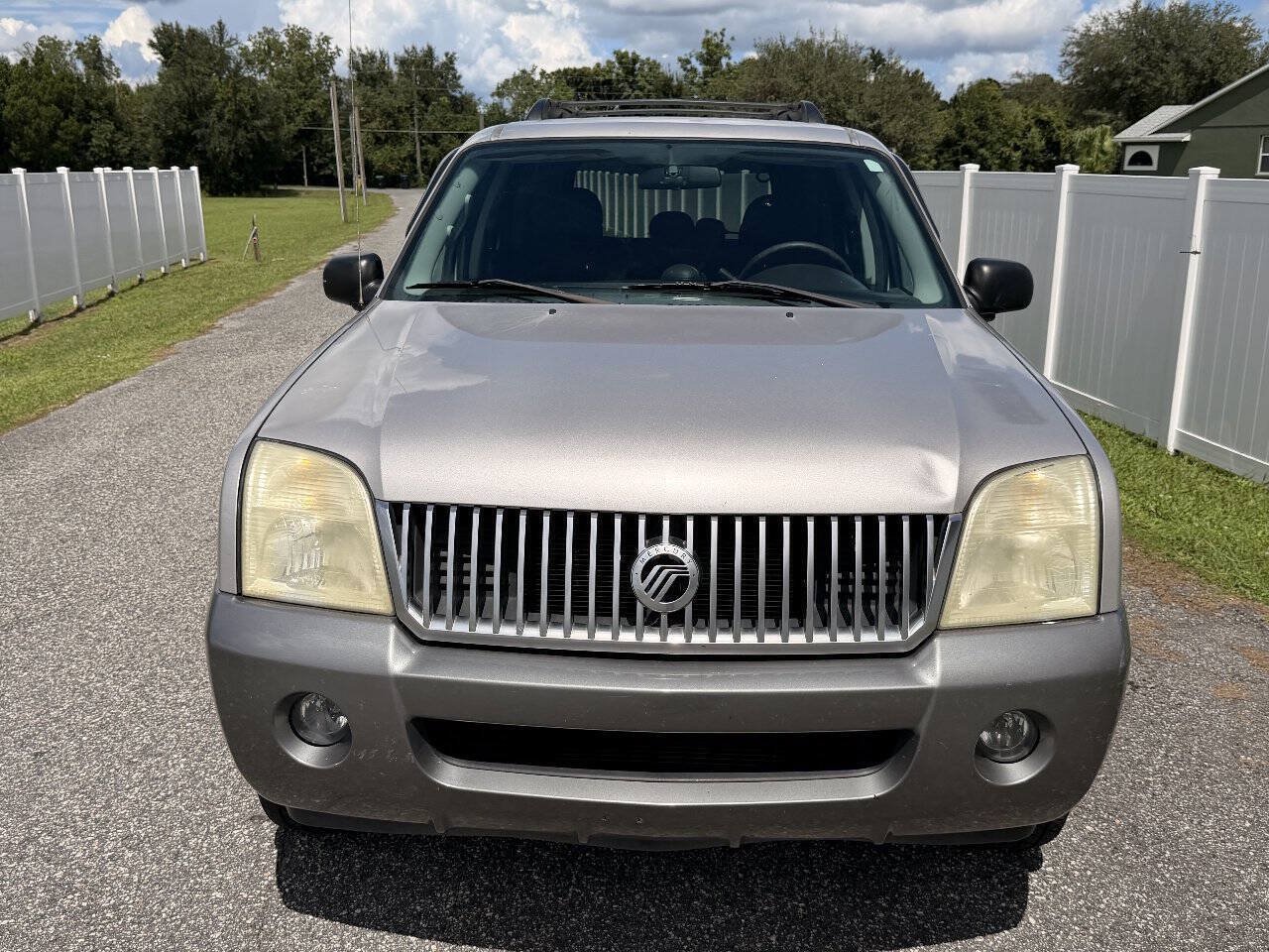 Used 2005 Mercury Mountaineer Luxury AWD/4WD image 2