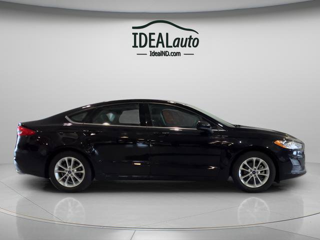 Used 2019 Ford Fusion SE FWD image 3
