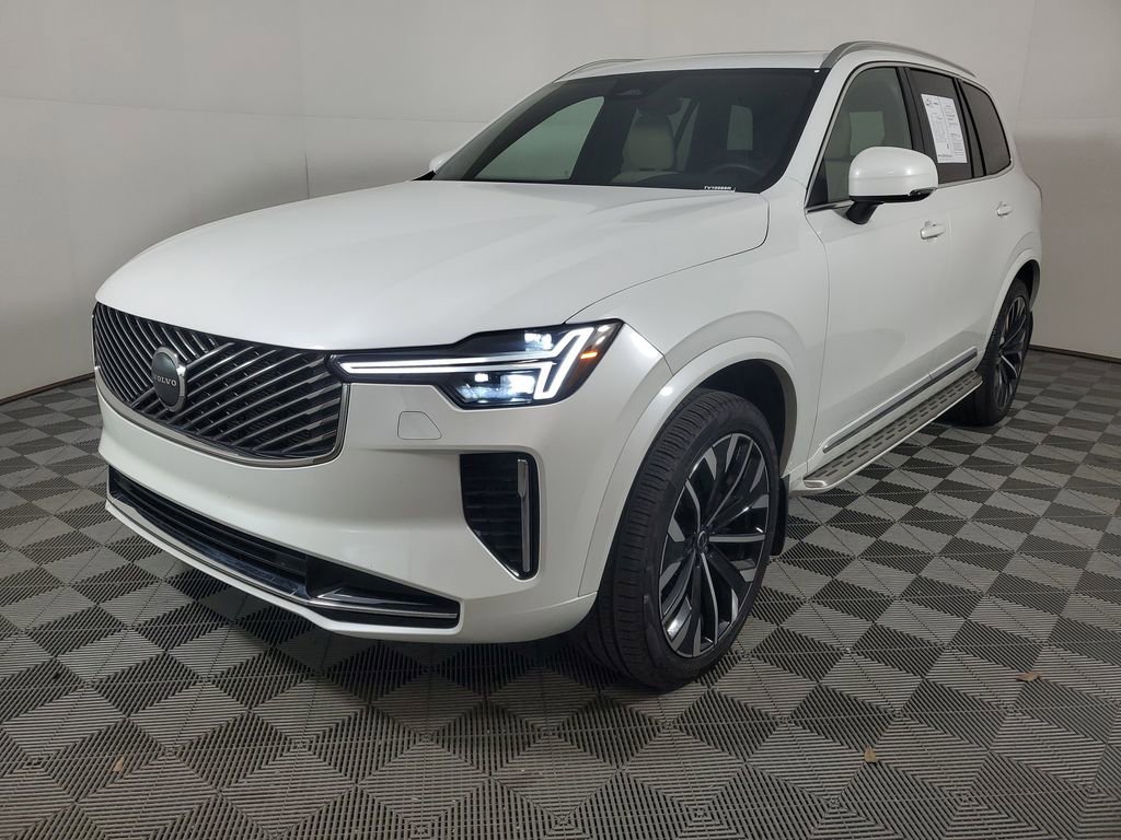 Certified 2025 Volvo XC90 B5 Core w/ Climate Package image 4