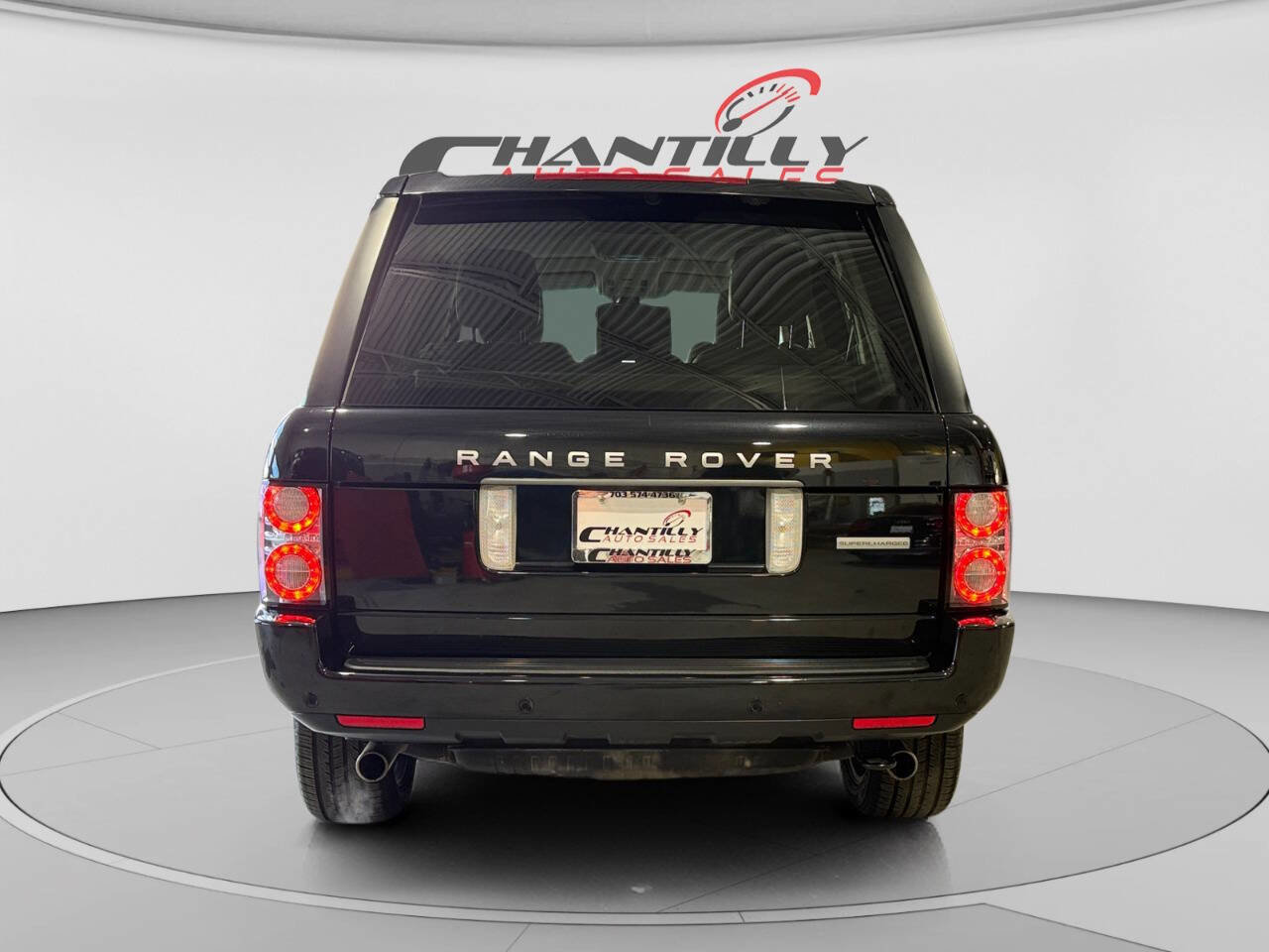 Used 2011 Land Rover Range Rover Supercharged AWD/4WD image 4