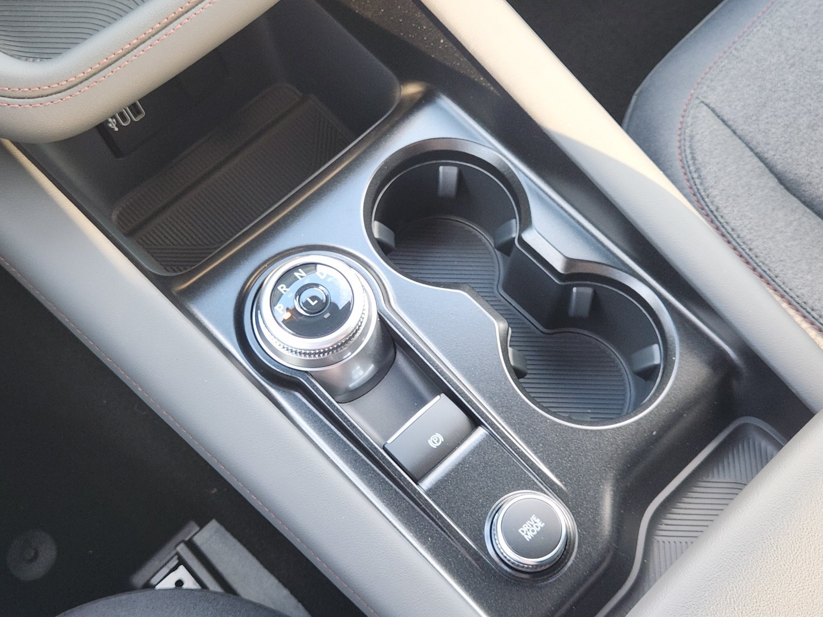 New 2027 Ford Explorer Active RWD image 19