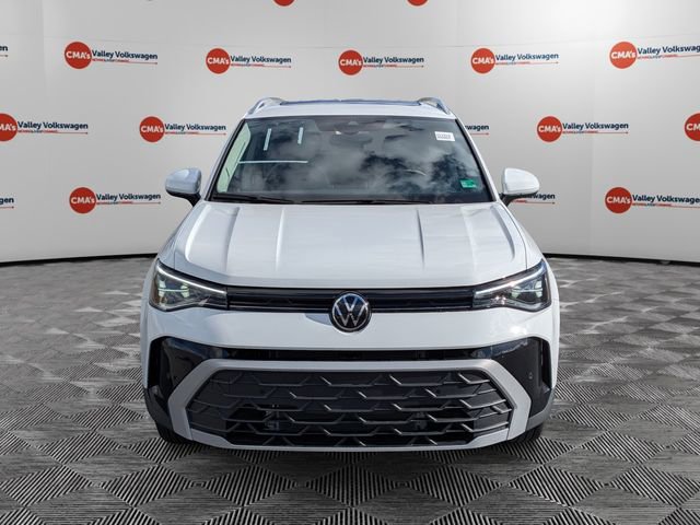 New 2026 Volkswagen Taos SE AWD/4WD image 2
