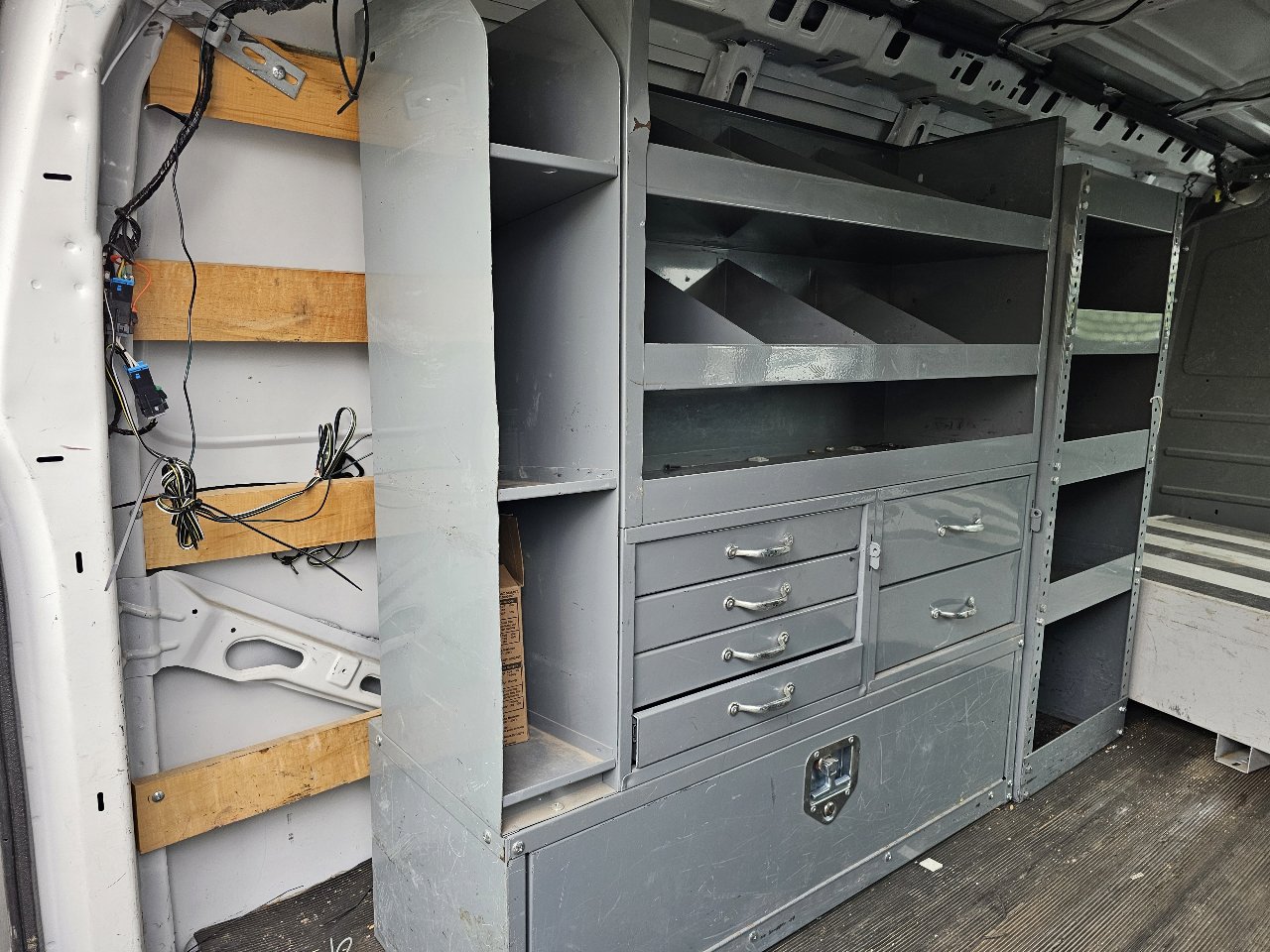 Used 2017 GMC Savana 2500 image 7