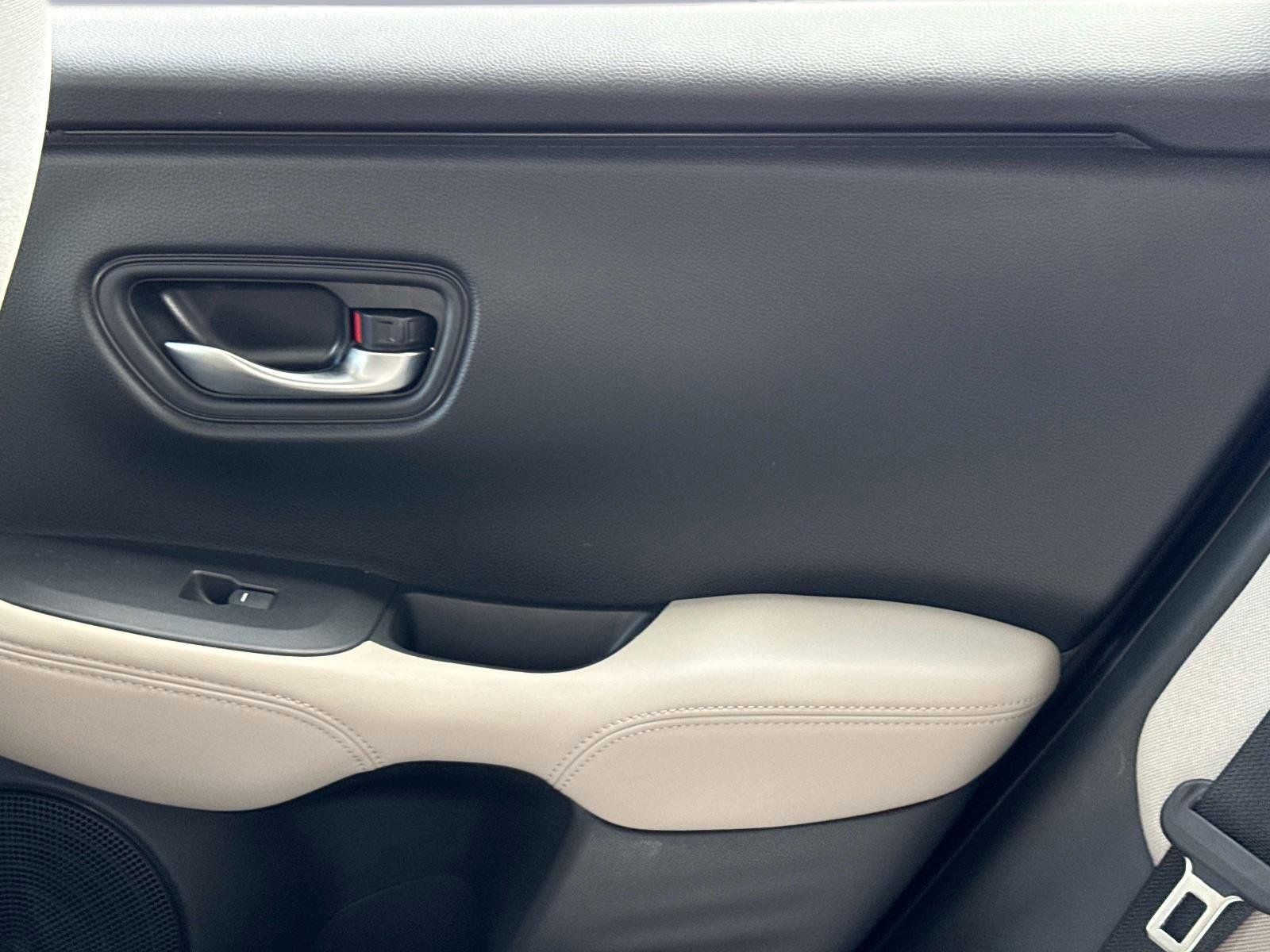 Certified 2023 Honda HR-V LX image 15