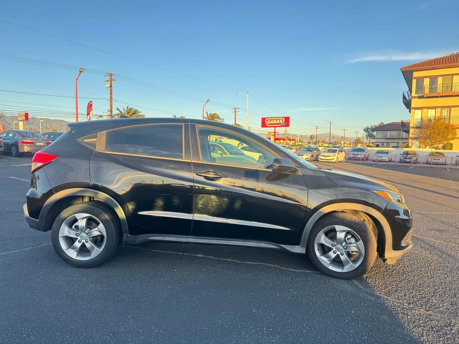 Used 2019 Honda HR-V LX image 10