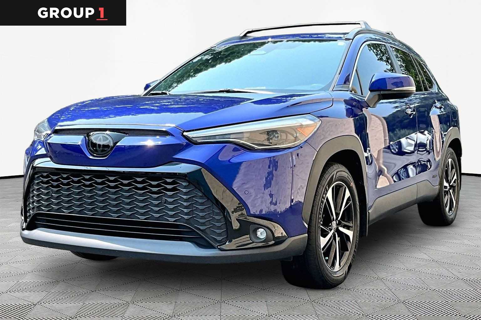 Used 2024 Toyota Corolla Cross AWD Hybrid w/ Convenience Package video 1
