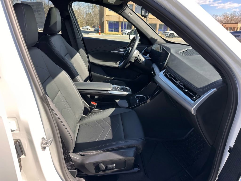 Used 2025 BMW X1 xDrive28i w/ Convenience Package image 18