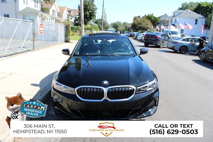 Used 2025 BMW 330i Sedan RWD image 3