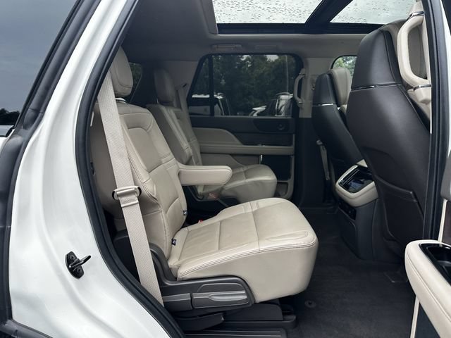 Certified 2024 Lincoln Navigator Reserve w/ Monochromatic Package AWD/4WD image 36