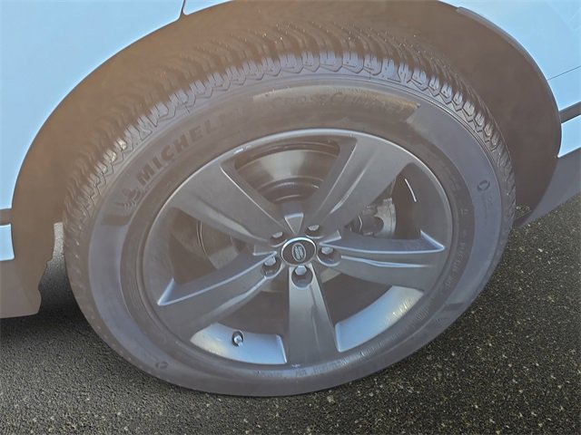 Used 2018 Land Rover Range Rover Velar S image 36