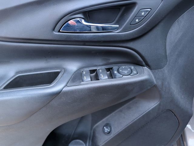 Used 2019 Chevrolet Equinox LT FWD image 15