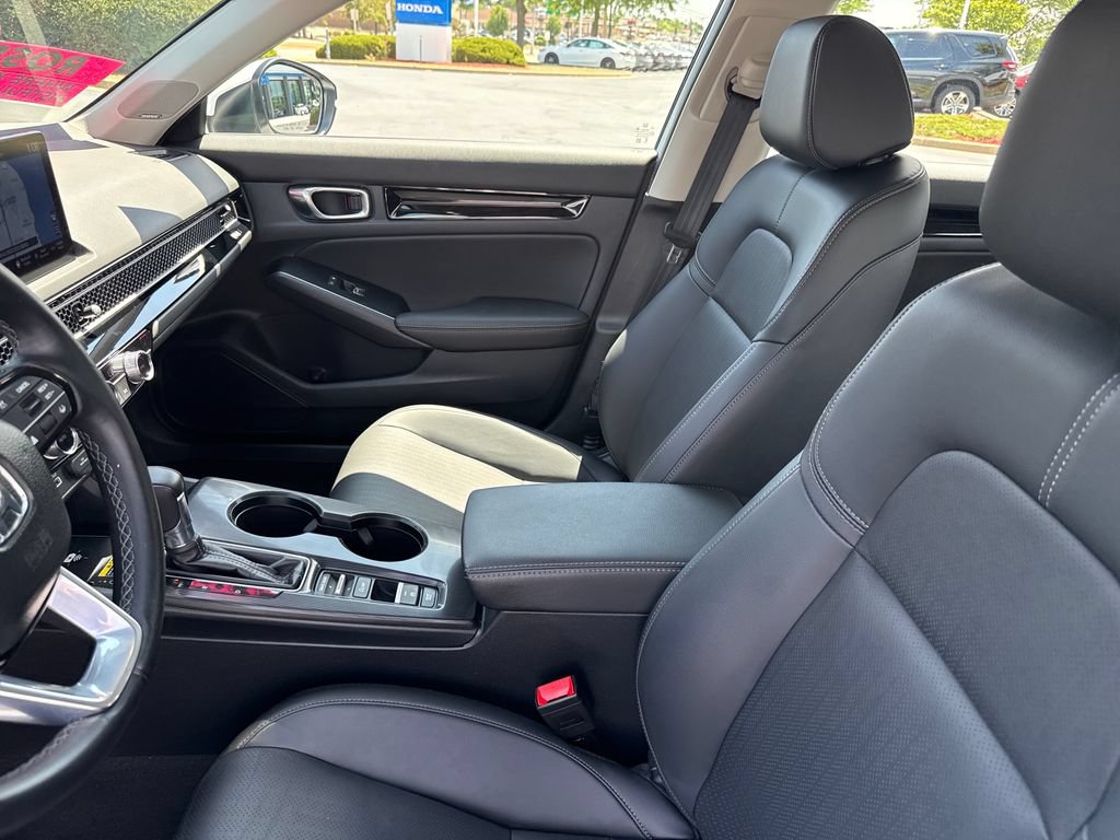 Used 2023 Honda Civic Touring image 13