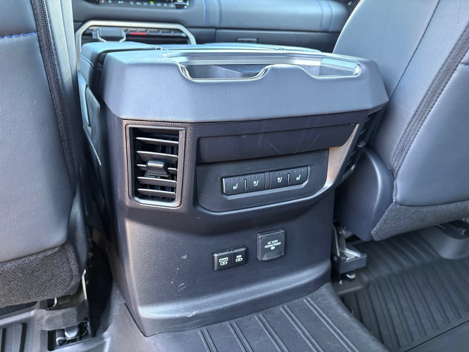 Used 2026 Toyota Tundra Platinum AWD/4WD image 34