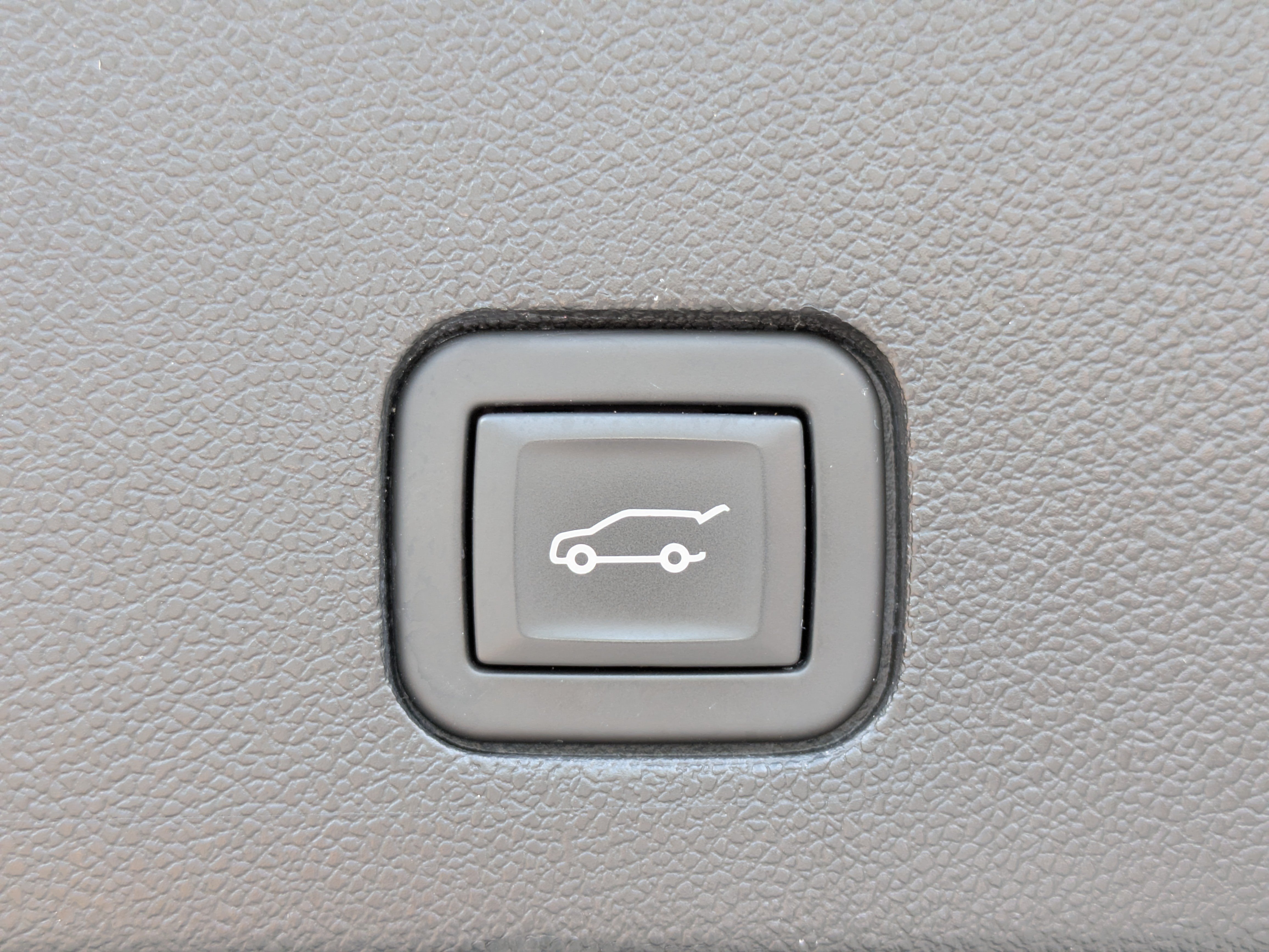 Used 2023 Cadillac XT6 Sport w/ Technology Package AWD/4WD image 12