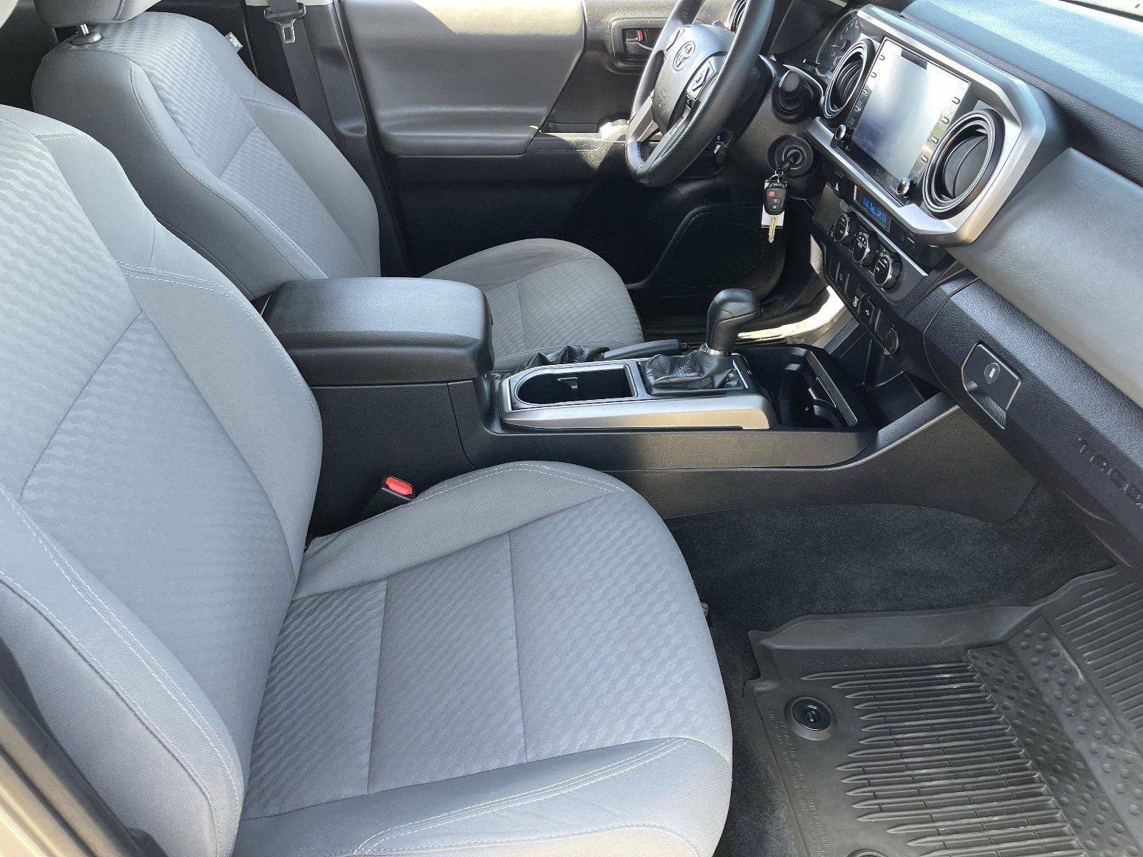 Used 2021 Toyota Tacoma SR5 RWD image 13