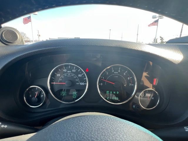 Used 2011 Jeep Wrangler Unlimited Sahara w/ Dual Top Group AWD/4WD image 14