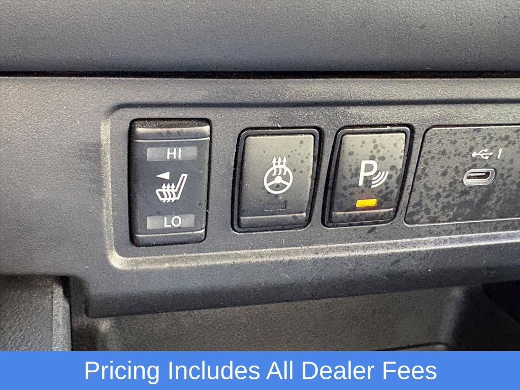 Used 2023 Nissan Frontier SV w/ SV Convenience Package AWD/4WD image 16