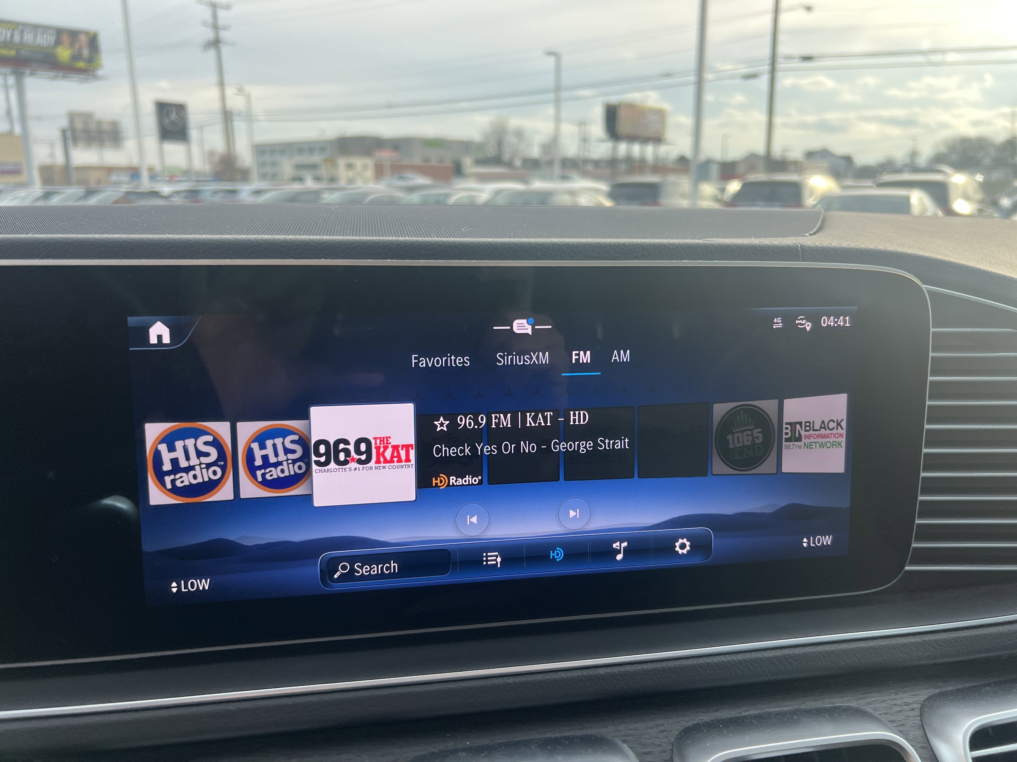 Certified 2024 Mercedes-Benz GLE 450e 4MATIC image 22