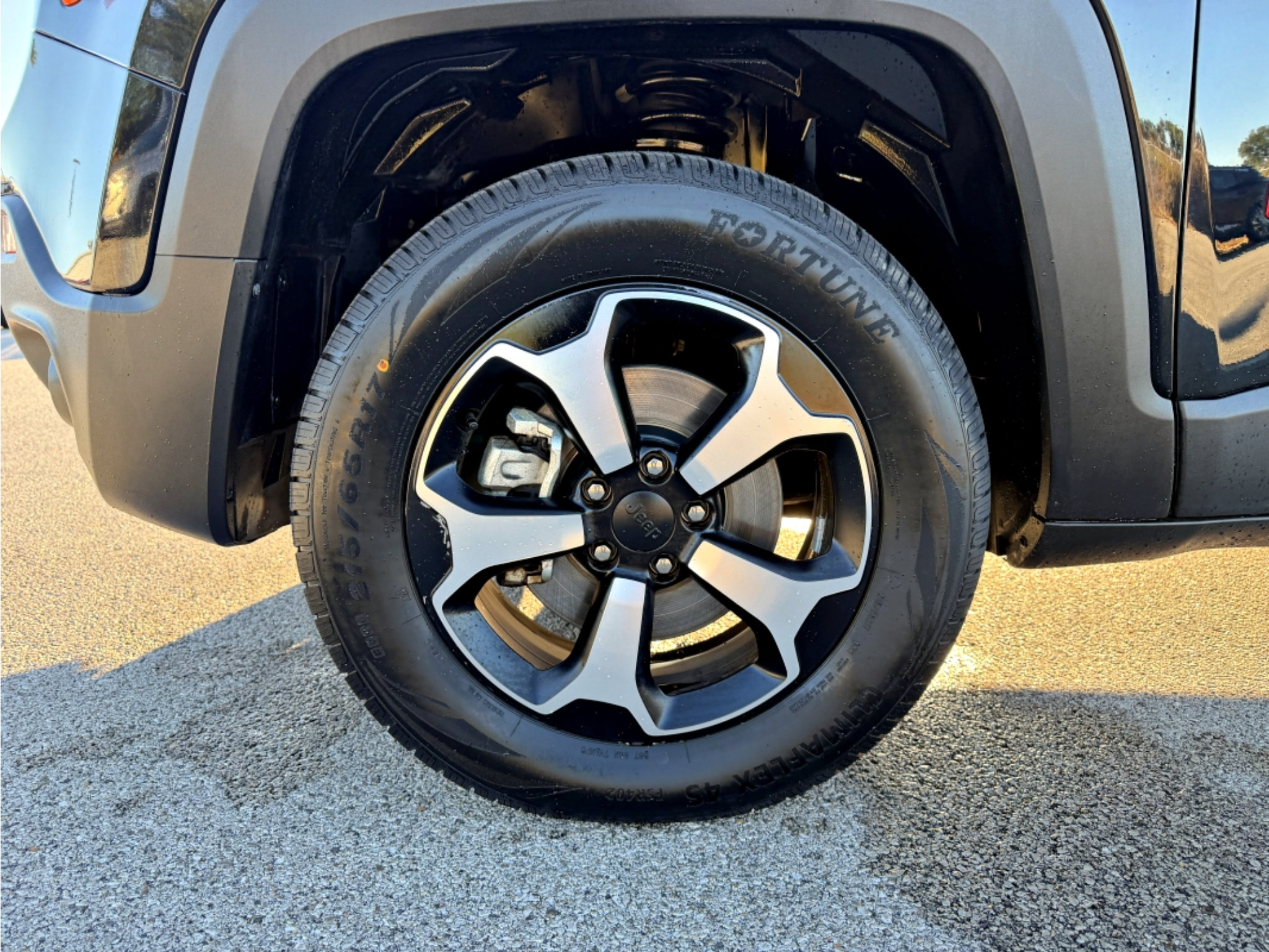 Used 2022 Jeep Renegade Trailhawk w/ Sun/Sound Group AWD/4WD image 23