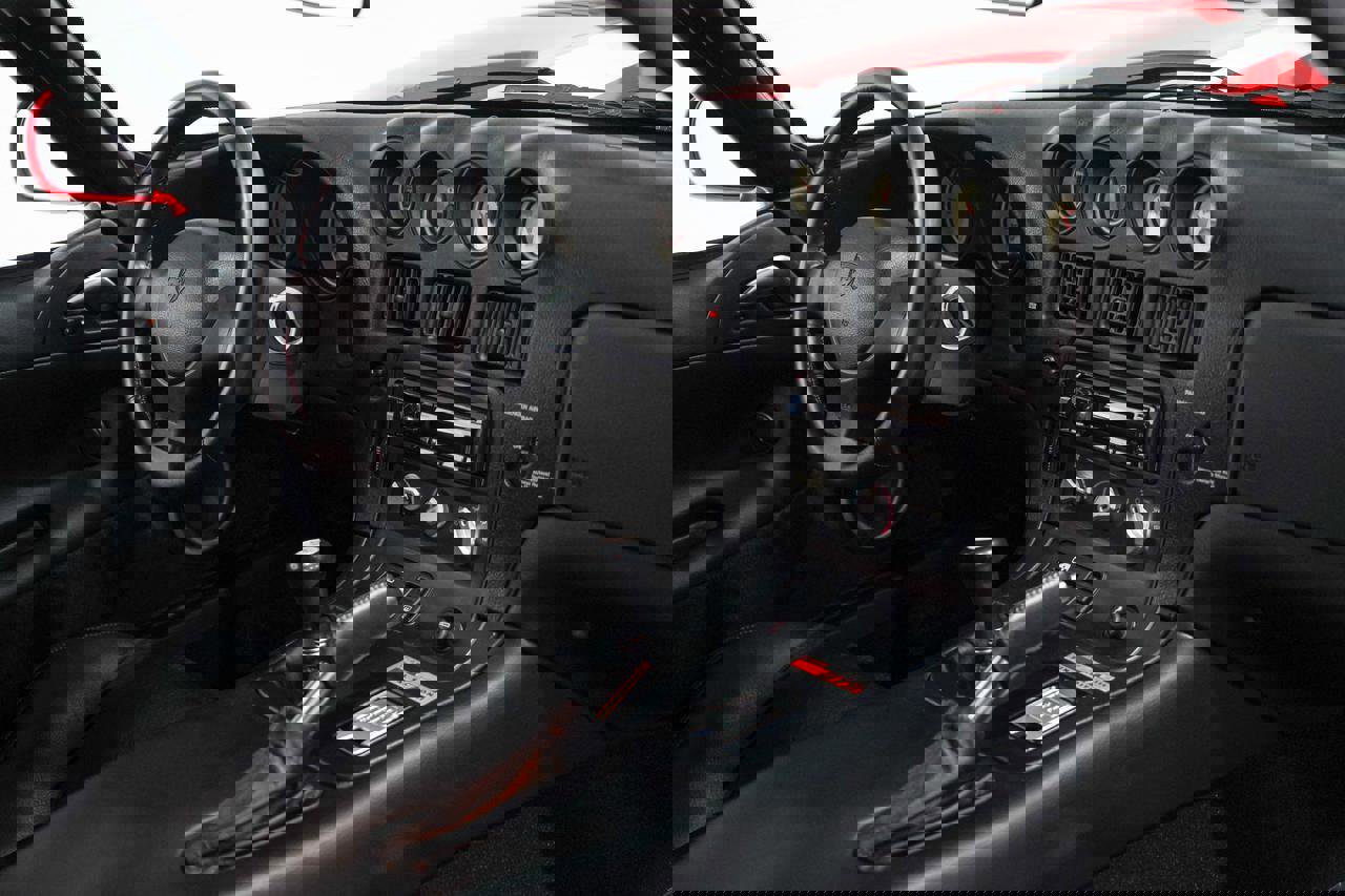 Used 2002 Dodge Viper GTS image 17