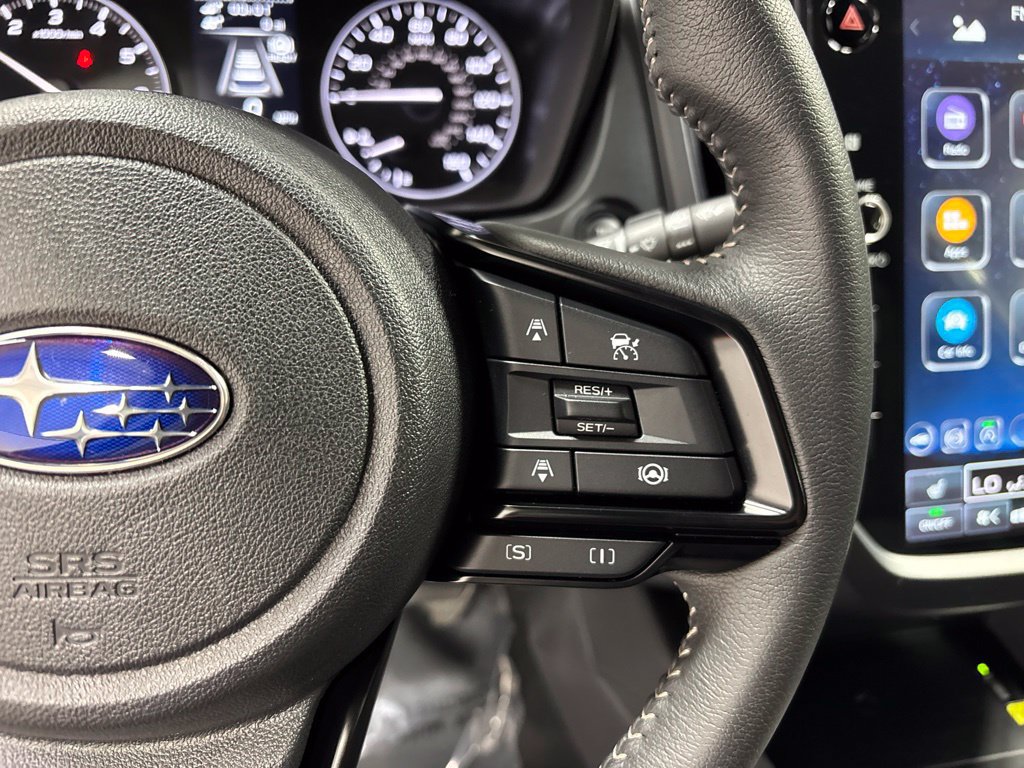 Used 2025 Subaru Forester Premium AWD/4WD image 16