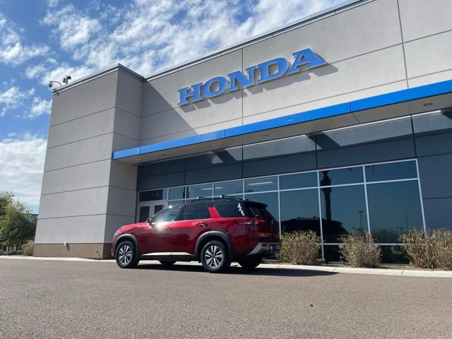 Used 2022 Nissan Pathfinder SL w/ SL Black Package image 21