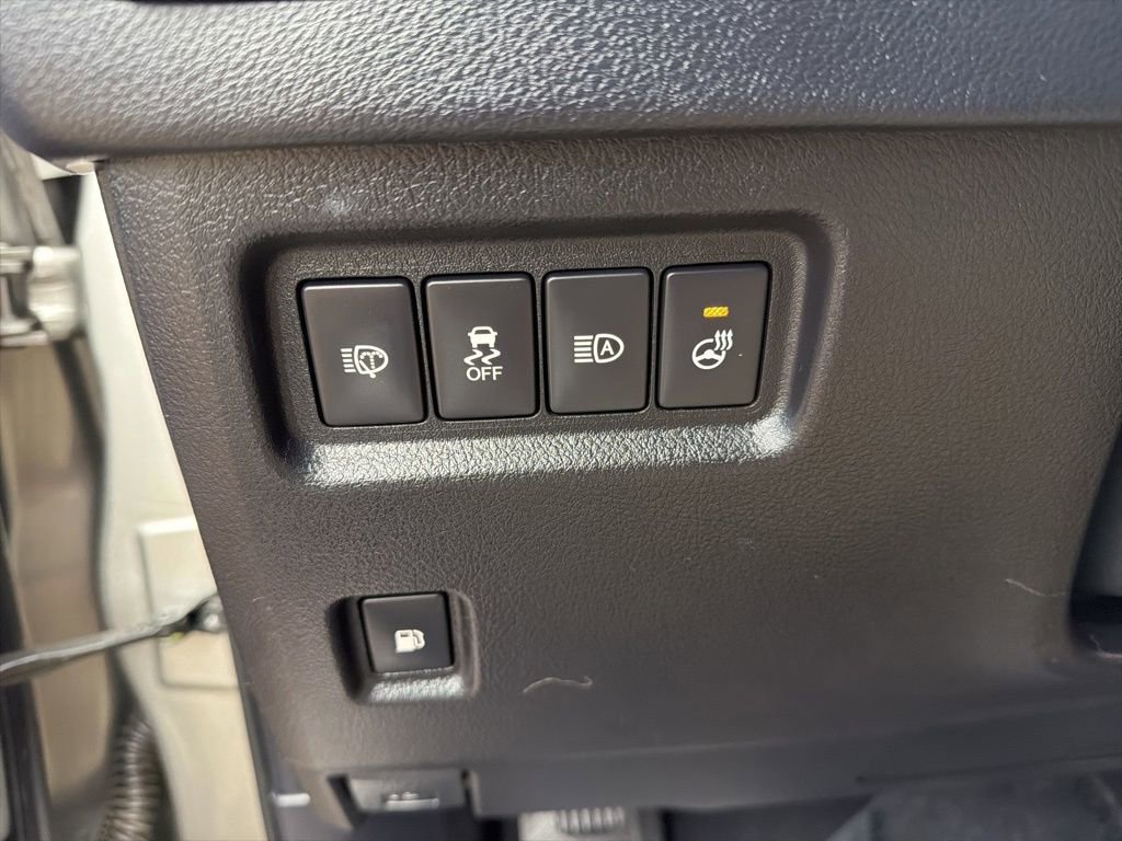 Used 2022 Lexus GX 460 Luxury w/ Off Road Package AWD/4WD image 24