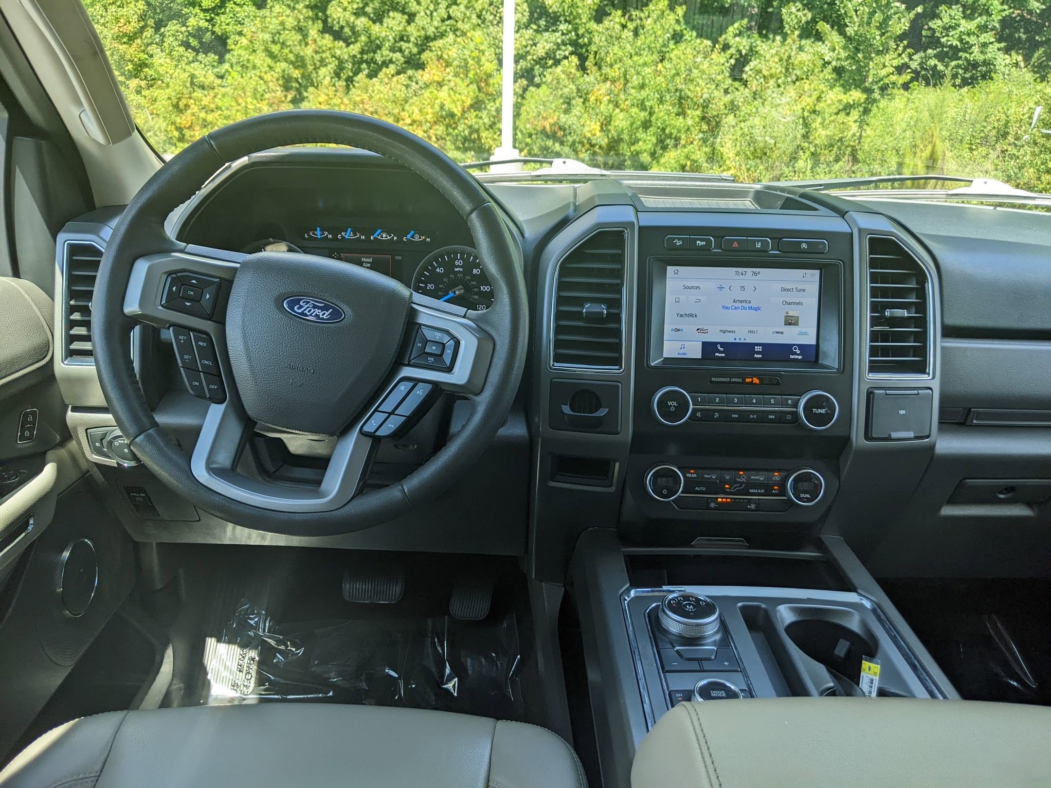 Used 2021 Ford Expedition XLT image 28