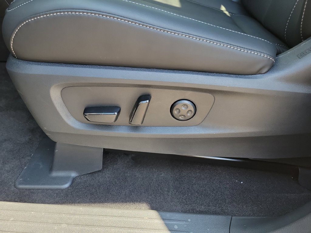 New 2027 INFINITI QX60 Luxe w/ Cargo Package AWD/4WD image 13