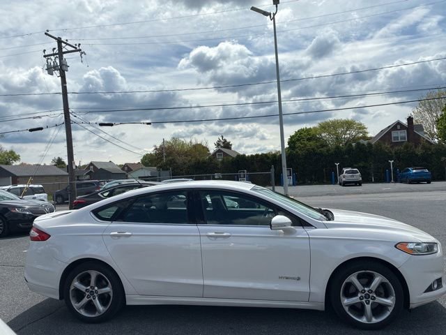 Used 2014 Ford Fusion SE FWD image 6
