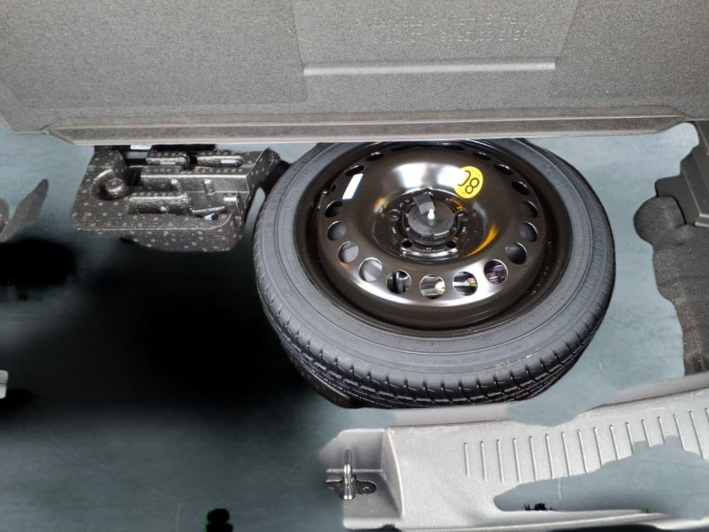 Used 2023 Buick Encore GX Select w/ Safety Package II image 14