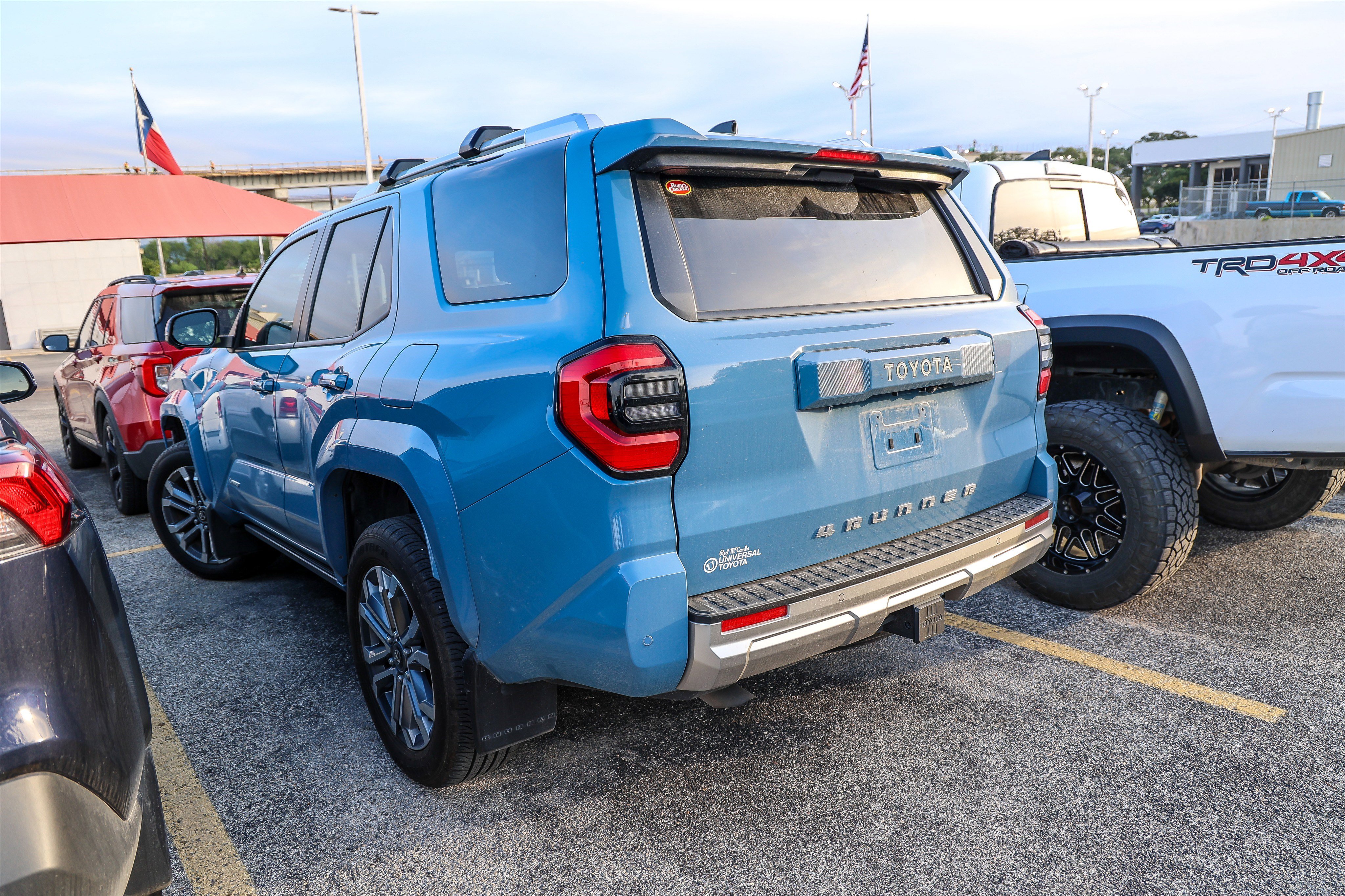 Used 2025 Toyota 4Runner Limited AWD/4WD image 8