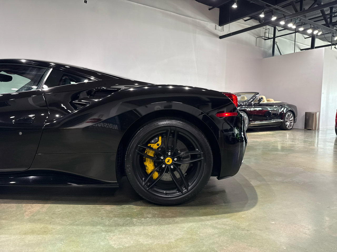Used 2016 Ferrari 488 GTB image 5
