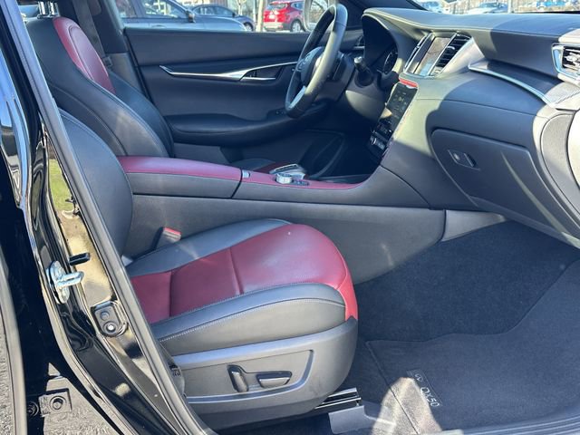Used 2023 INFINITI QX50 Sport image 14