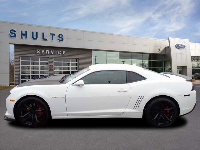Used 2015 Chevrolet Camaro SS w/ SS Performance Package image 2