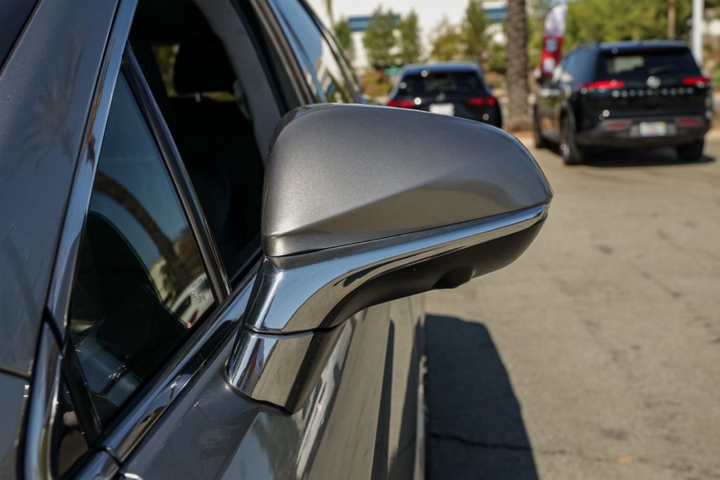 Used 2020 Lexus RX 350L FWD w/ Premium Package image 12