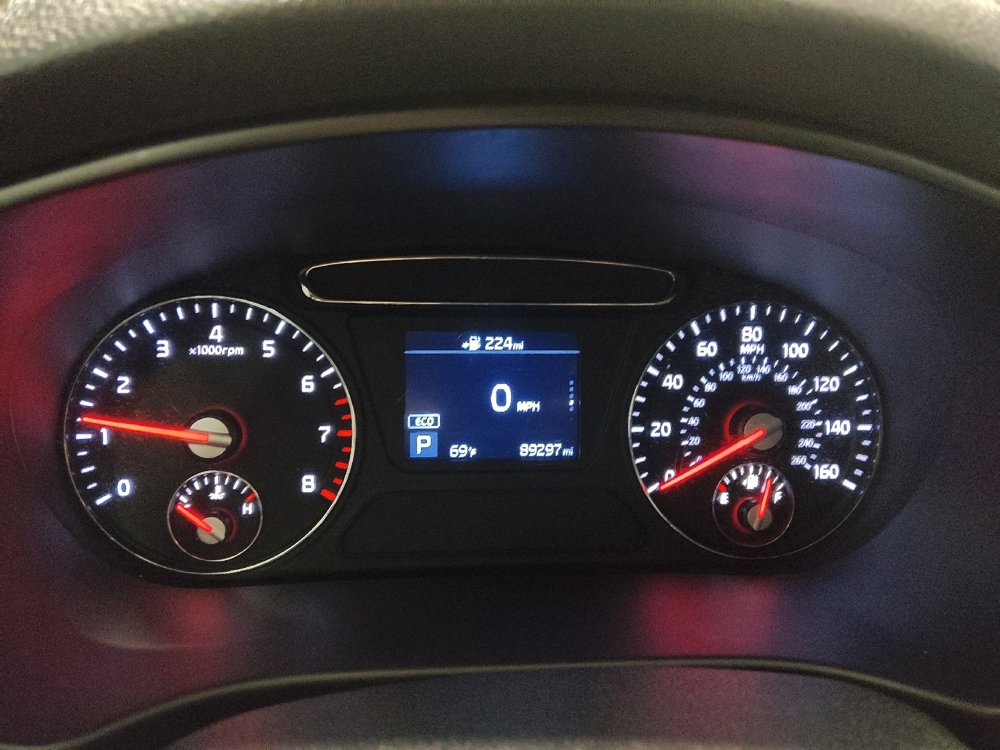 Used 2019 Kia Sorento LX image 23