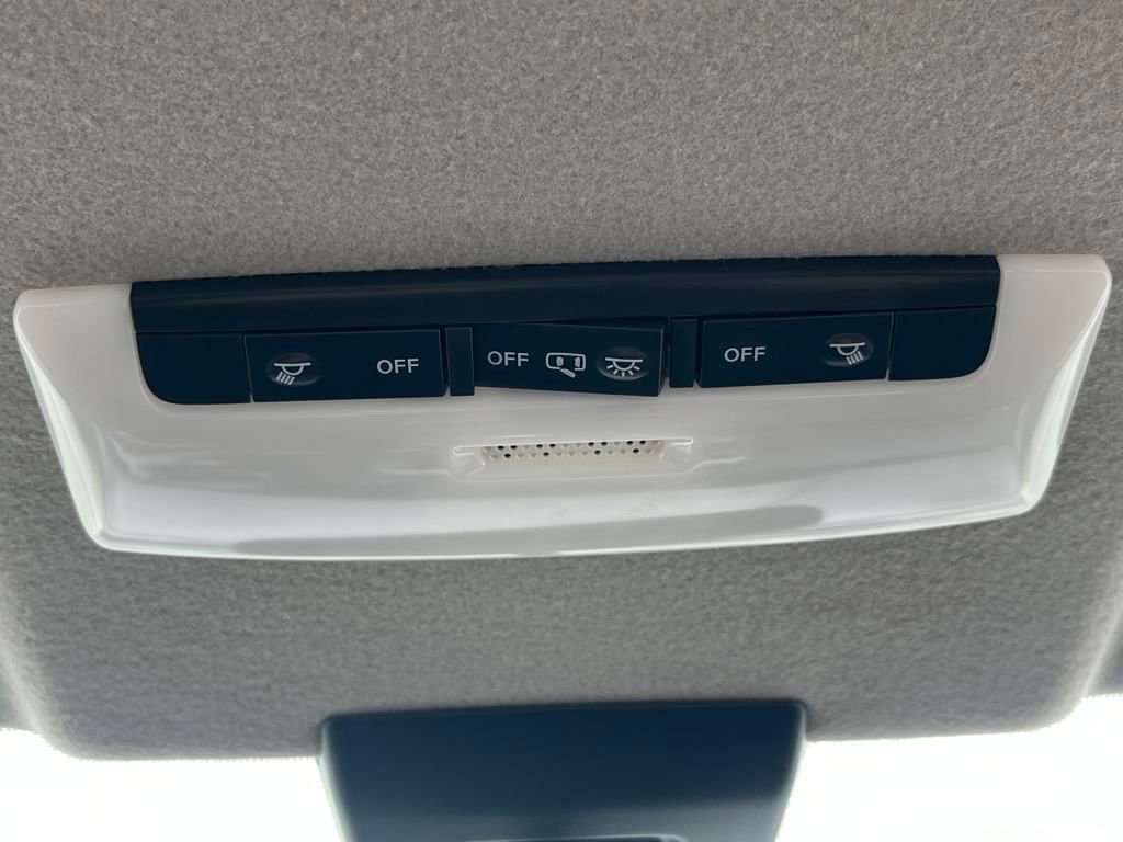 New 2025 Nissan Kicks Play S image 29