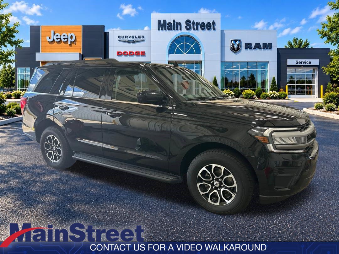 Used 2024 Ford Expedition XLT AWD/4WD image 7