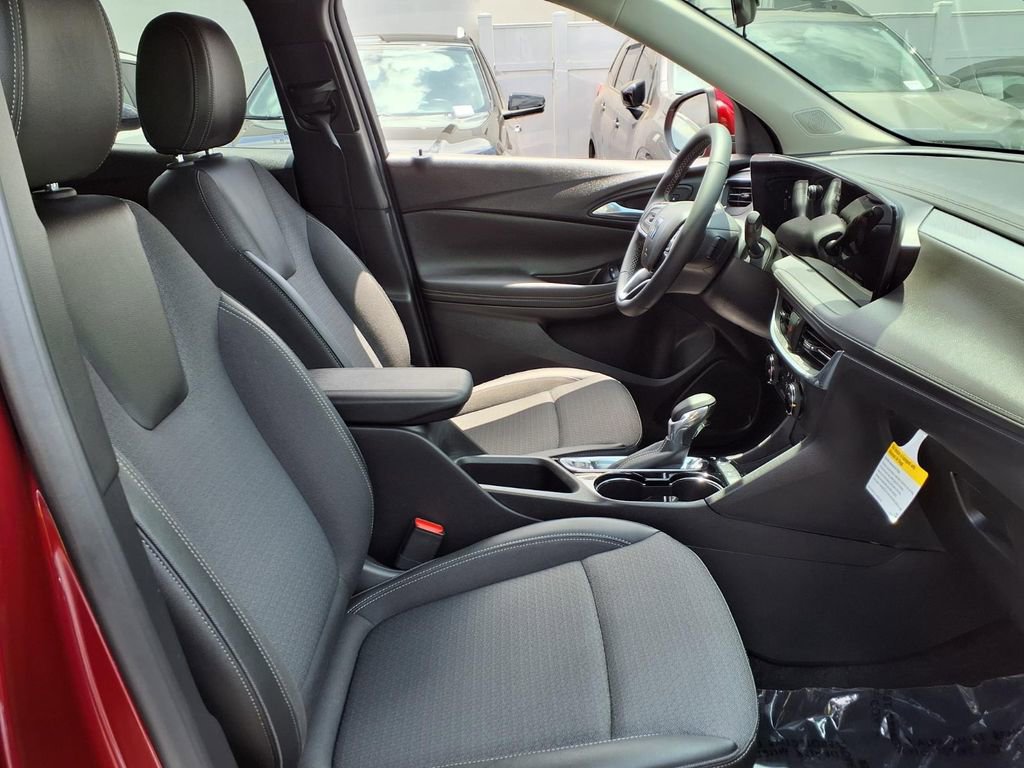 Used 2024 Buick Encore GX Preferred FWD image 6