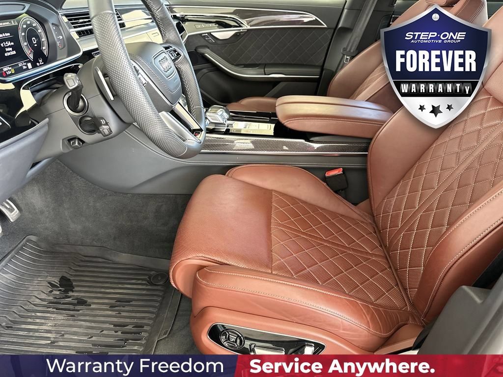 Used 2024 Audi S8 AWD/4WD image 14