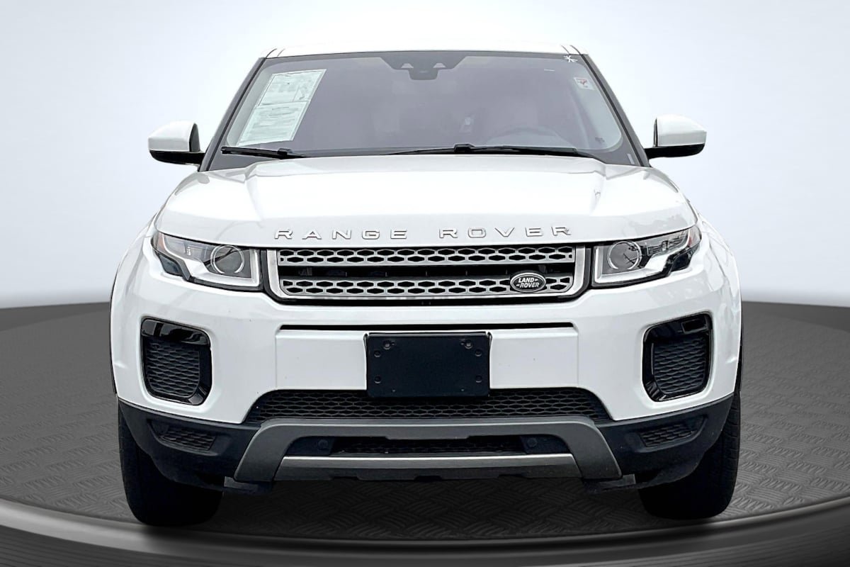 Used 2018 Land Rover Range Rover Evoque SE AWD/4WD image 3