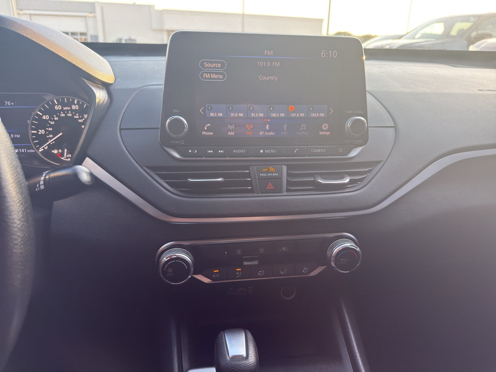 Used 2022 Nissan Altima 2.5 SV AWD/4WD image 19