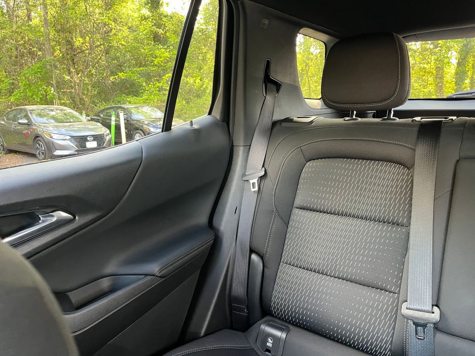 Used 2025 Chevrolet Equinox LT FWD image 39