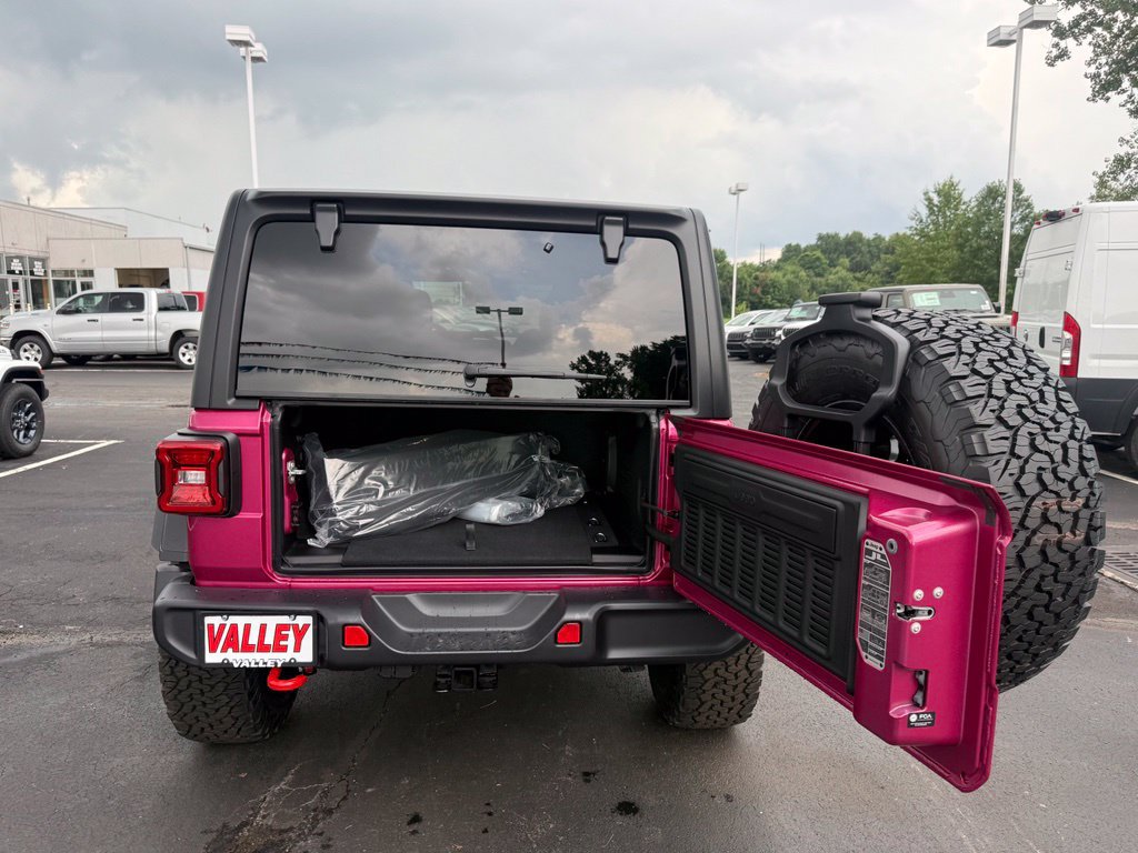 New 2026 Jeep Wrangler Unlimited Rubicon w/ Xtreme 35 Tire Package AWD/4WD image 44