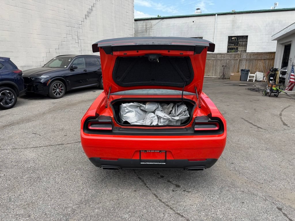Used 2023 Dodge Challenger R/T w/ Blacktop Package RWD image 12