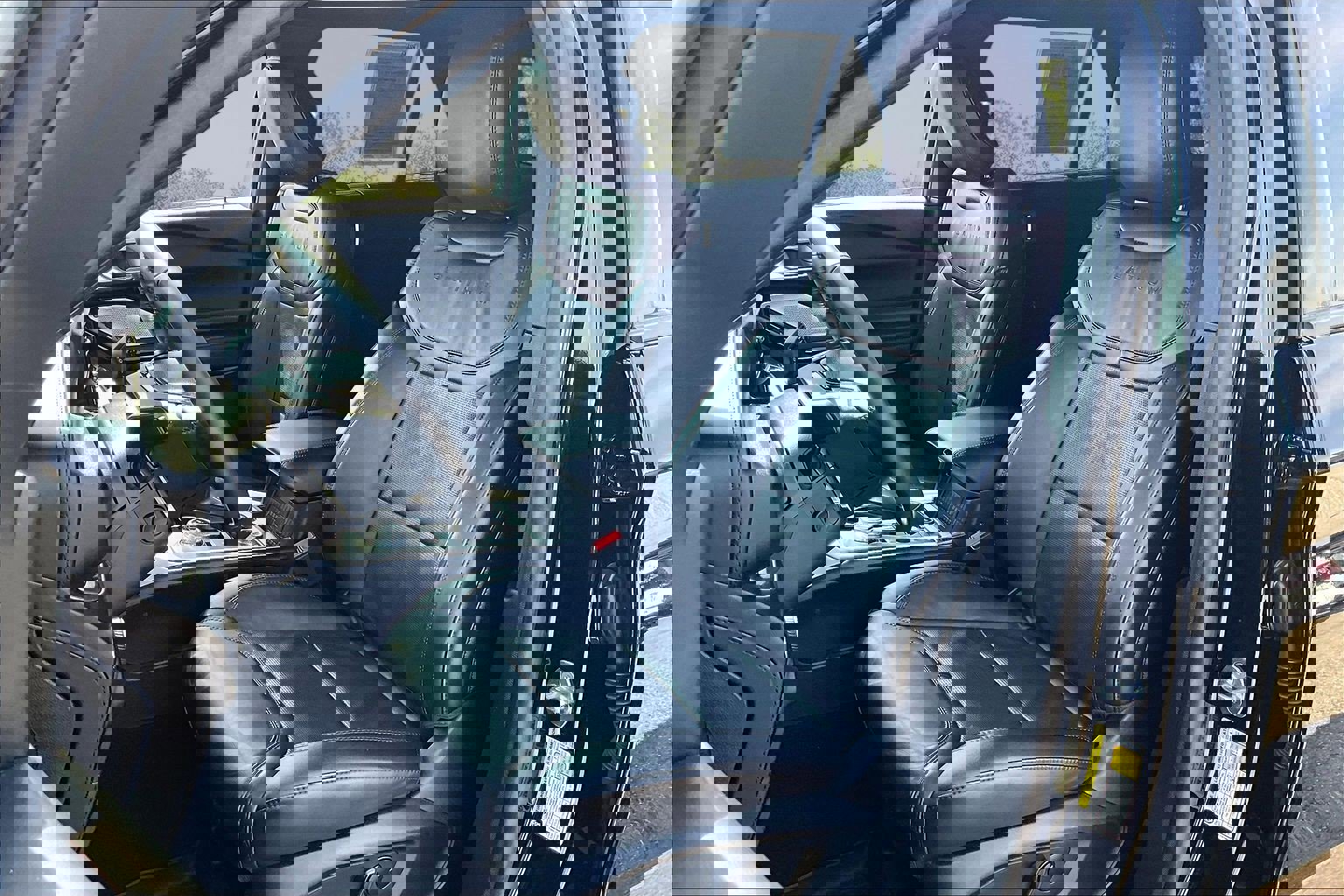 Used 2024 Ford Explorer Platinum w/ Technology Package image 25