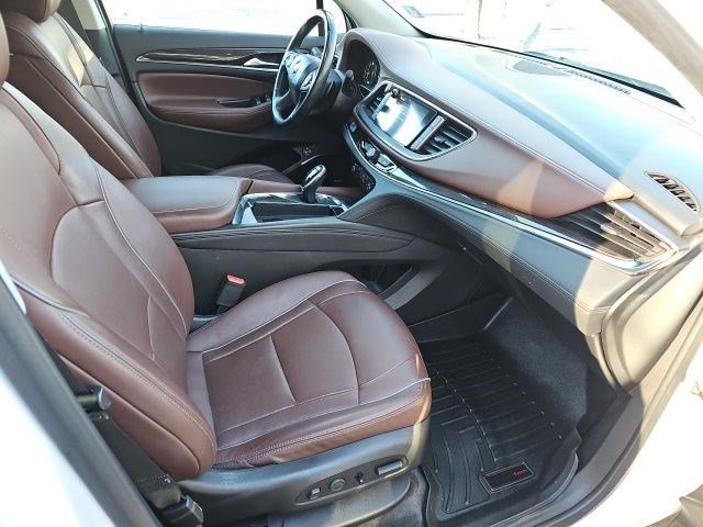 Used 2020 Buick Enclave Avenir w/ Avenir Technology Package AWD/4WD image 11