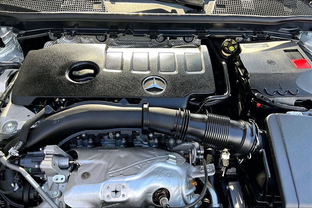 Certified 2021 Mercedes-Benz CLA 250 4MATIC image 9