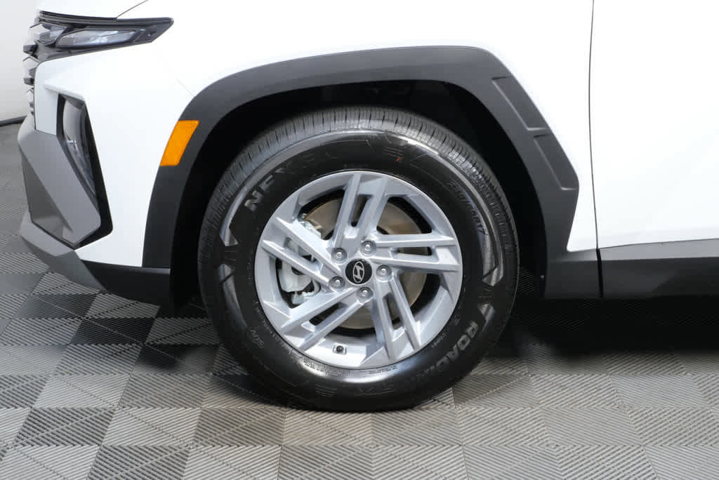 New 2026 Hyundai Tucson SE image 32